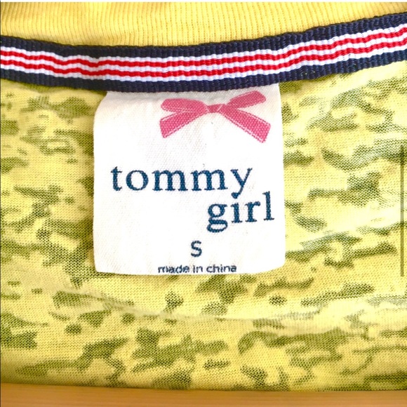 Tommy Girl Yellow Anchor Graphic VNeck Tee Shirt - Picture 3 of 5
